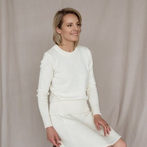 Minimalist Merino Wool Sweater: Crew Neck Knit Jumper